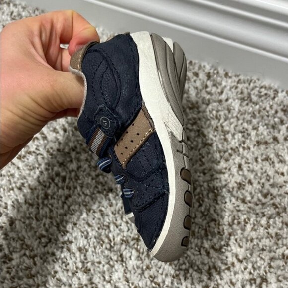 Stride Rite Navy and Tan Kids Sneakers